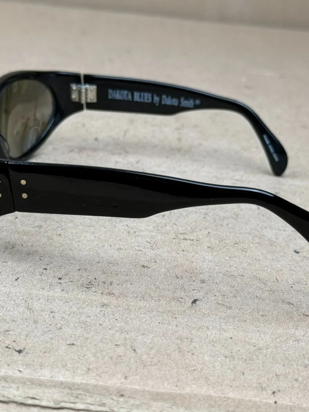 Dakota Blues by Dakota Smith Men's Black Sunglasses 6001 - Minor Scratches